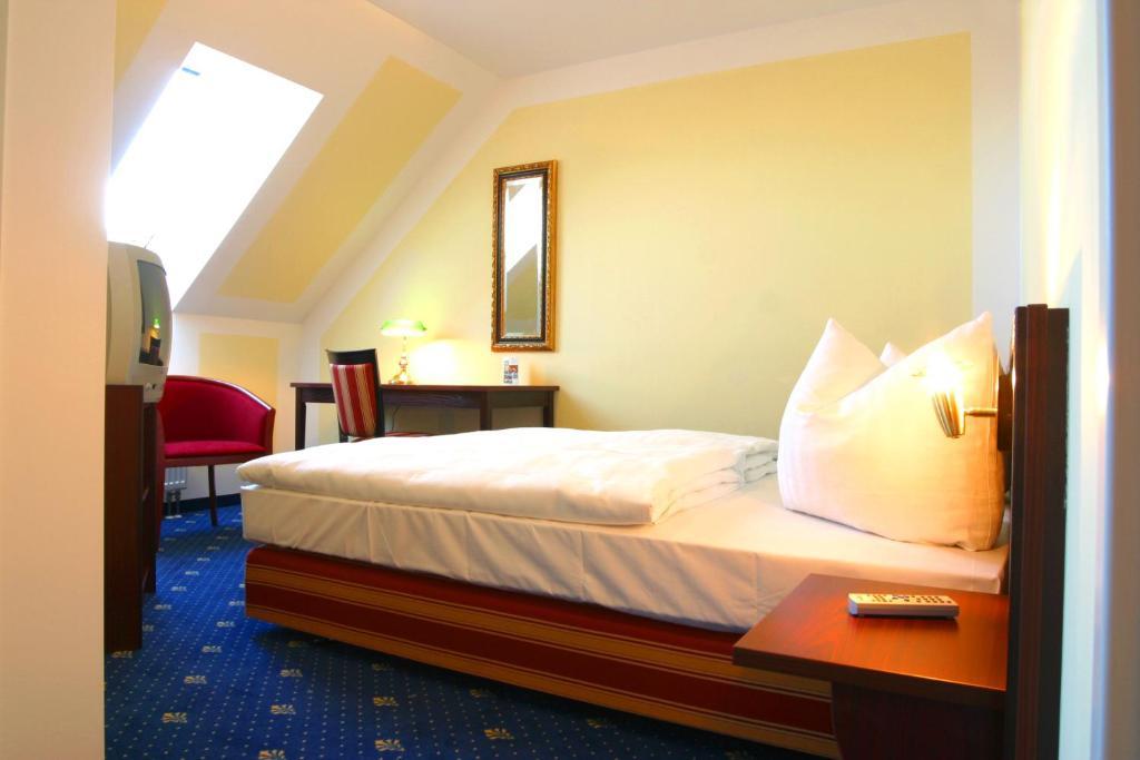 הלברגמוס Regentpark Hotel Munich Airport חדר תמונה