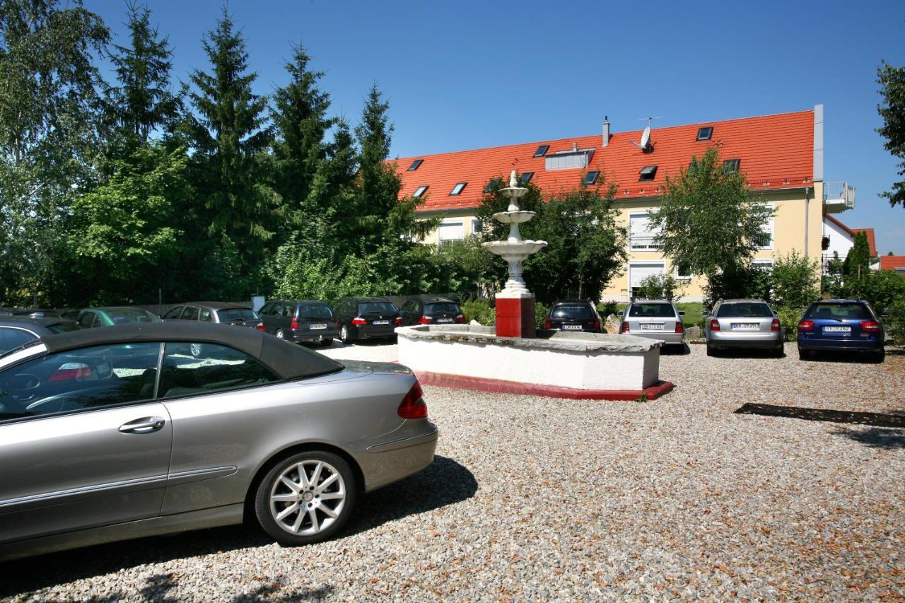 הלברגמוס Regentpark Hotel Munich Airport מראה חיצוני תמונה